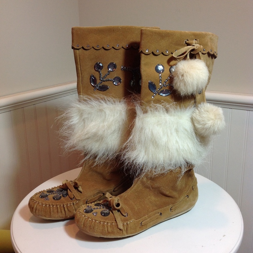 Beverly Feldman Moccasin Boots! 7.5